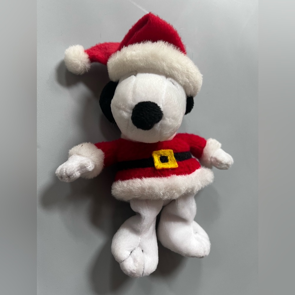 SANTA SNOOPY PEANUTS stuffed dog toy hallmark cards collector